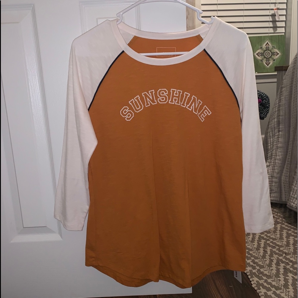 NWT top - size small - Picture 2 of 5